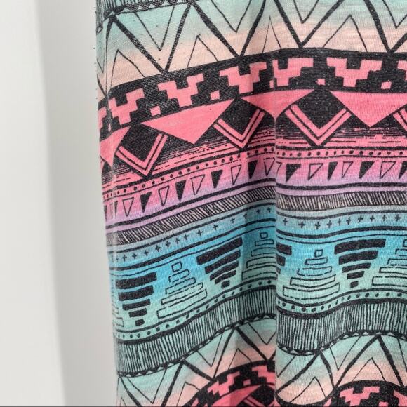 PINK Victoria’s Secret tank top size medium pink blue boho southwest - Picture 4 of 7